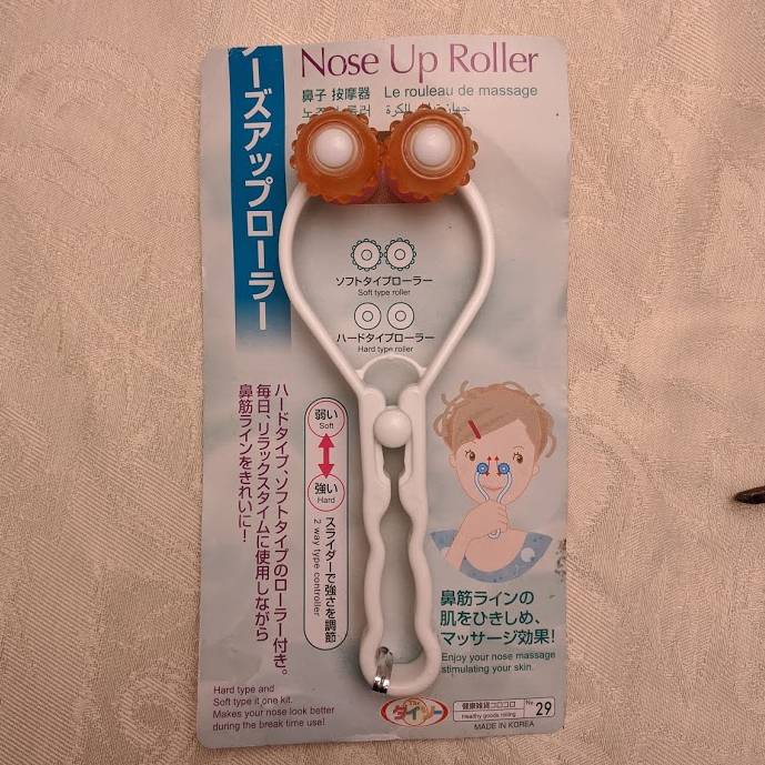 Korean nose roller